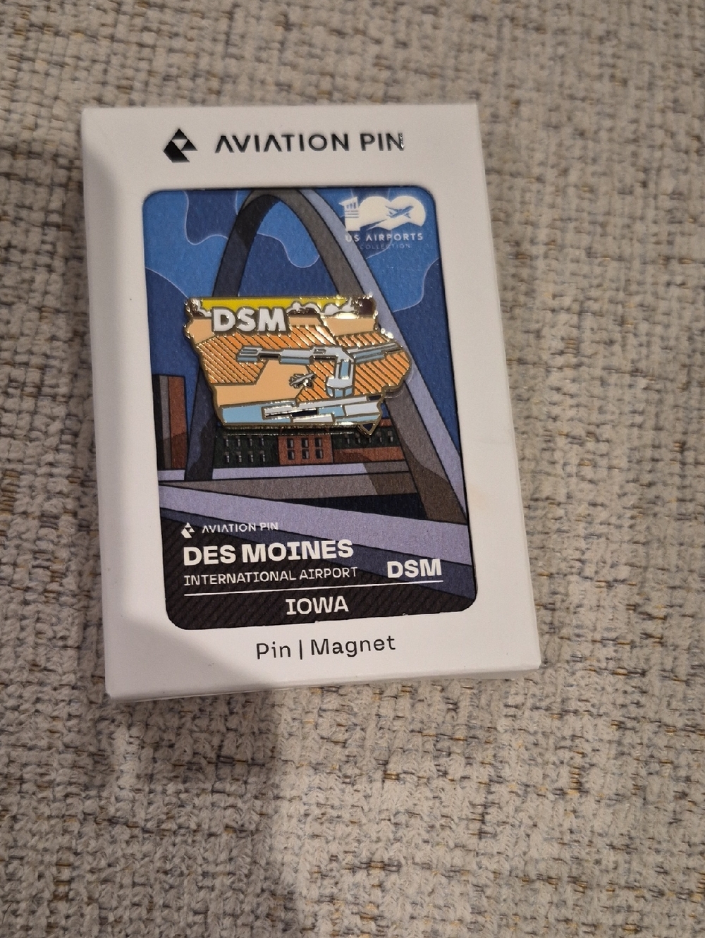 Aviation Pin DSM Airport Pin/Magnet – Des Moines International Airport, Iowa